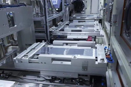突破电池技术壁垒 固态电池成为车企追逐的 圣杯